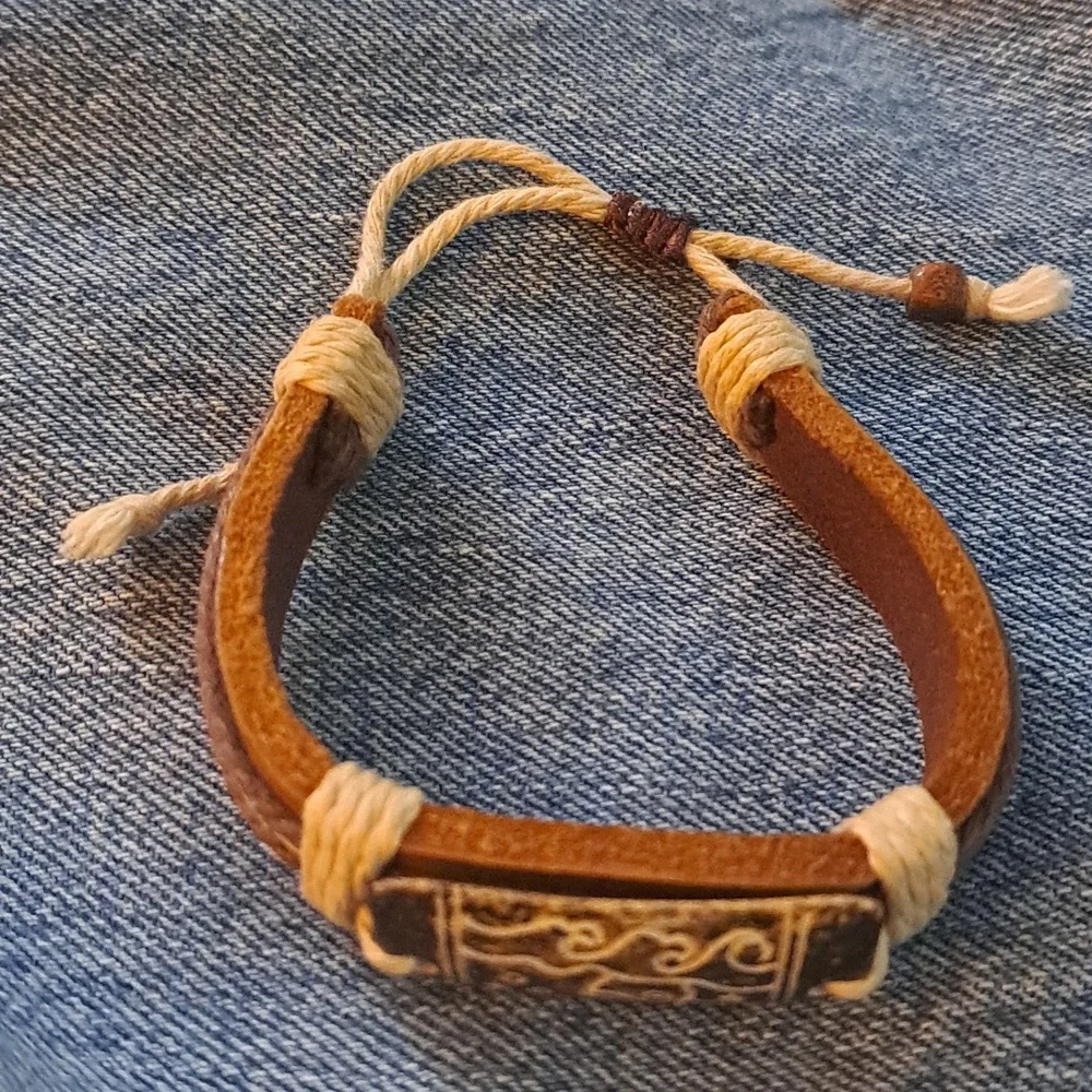 bracelet - Picture 3 of 5